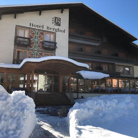 Hotel Berghof Berg im Drautal Exterior foto