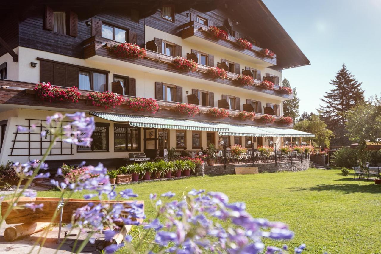 Hotel Berghof Berg im Drautal Exterior foto